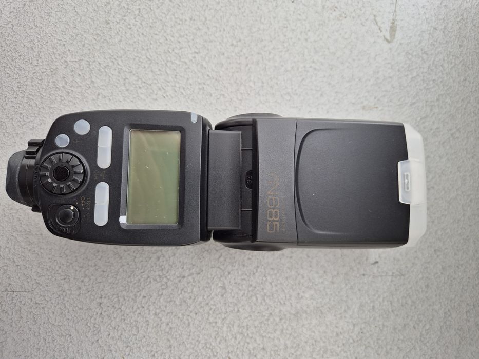 Продавам Nikon 3500