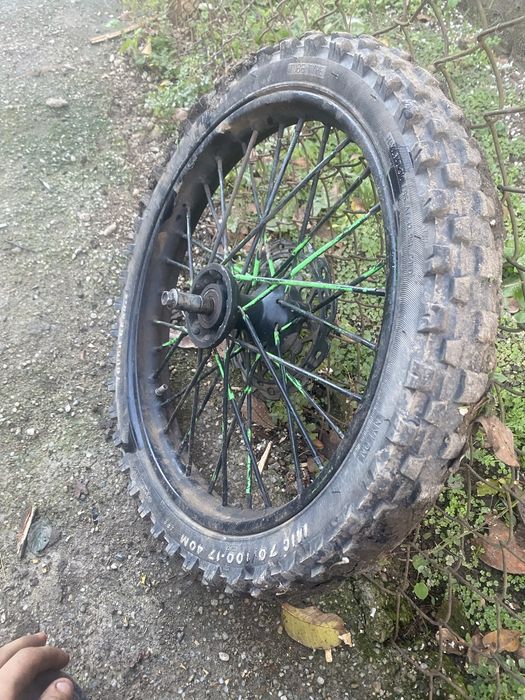 Vand jentii cu cauciuc cu tot de cross 125 cc