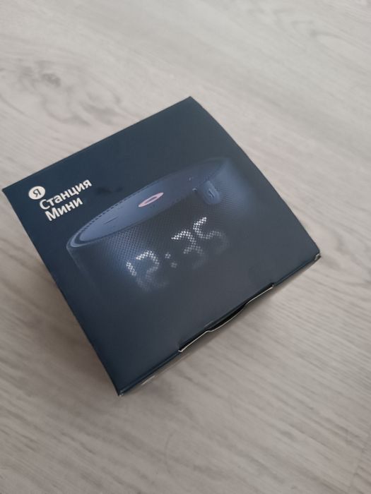 Колонка алиса Яндекс