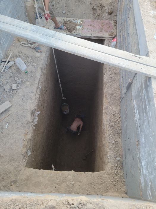 Урачи ва сантехника устаси.