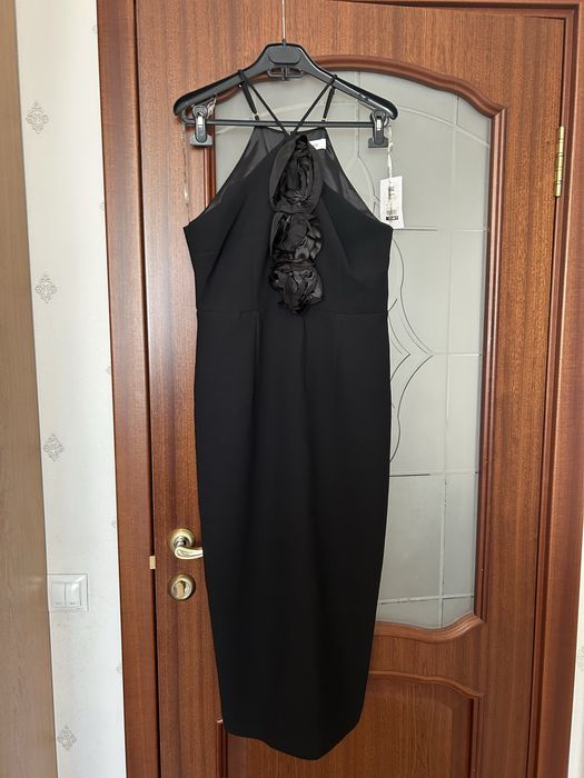 Продам женские платья