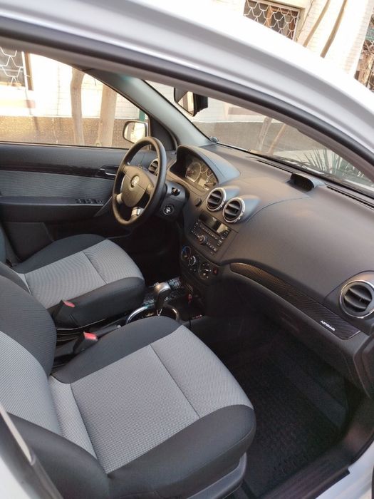 Ravon export variant Nexia 3 avtomat full SROCHNO
