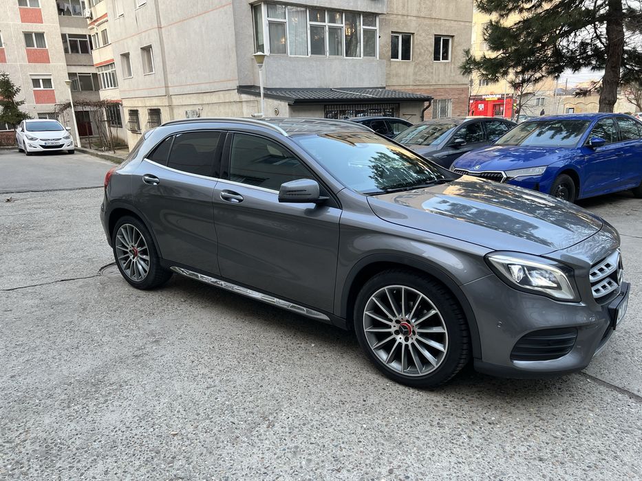 Mercedes GLA an 2018 motor 1.6 benzina