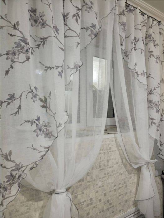 Продаю тюль для кухни новый