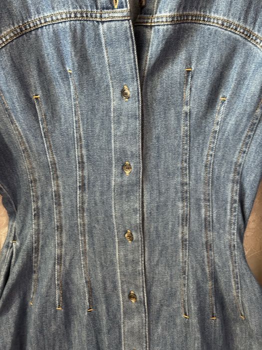 Шикарное джинсовое  платьяе 44 размер