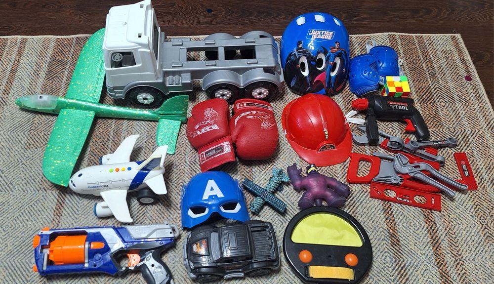 Игрушки для мальчика