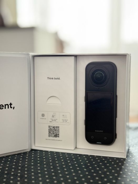 Insta360 X5 – Cameră 360° 8K