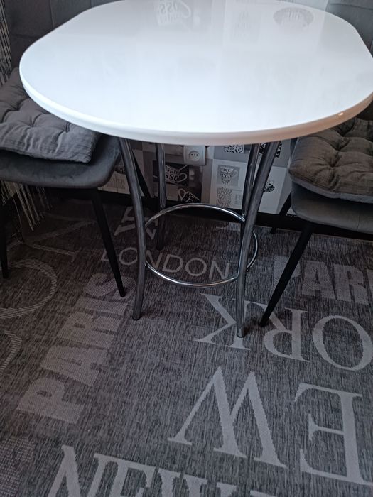 Продам кухонный стол