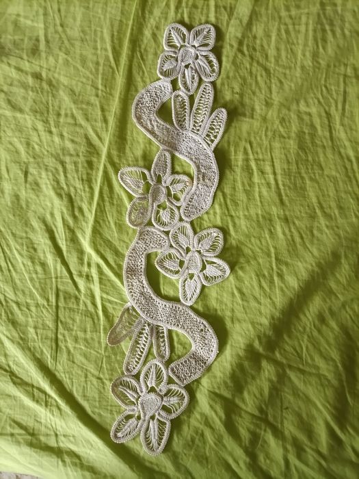 Mileuri din macrame , la cerere trimit poze , sunt mult mai multe