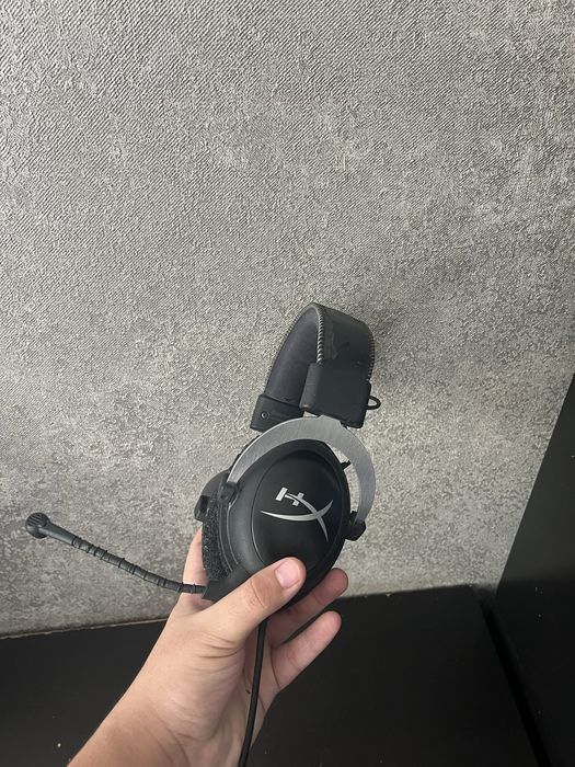 продам наушники игровые hyperx