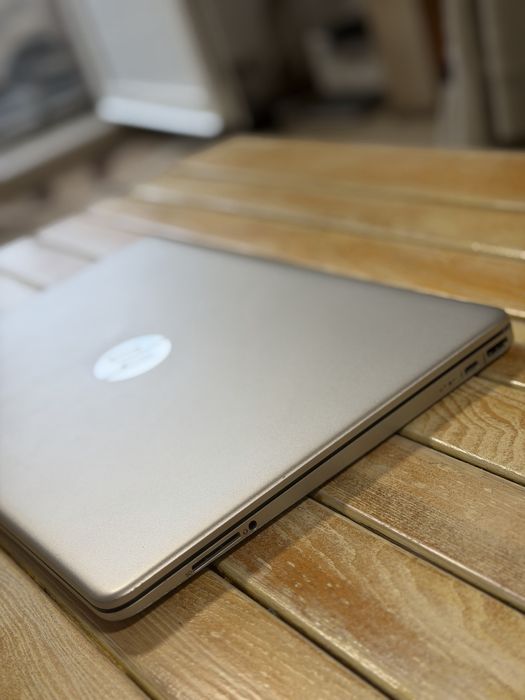 Laptop HP 15s | Intel i7 Gen 12 (i7-1255U) | 16GB RAM