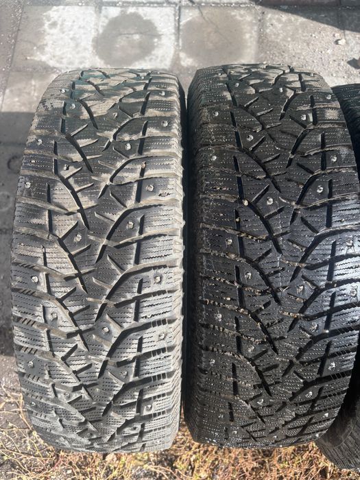 Зимние автошины 185/65R14 BRIDGESTONE.