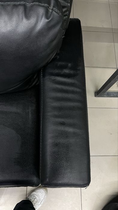 Продам диван ширина 1.8