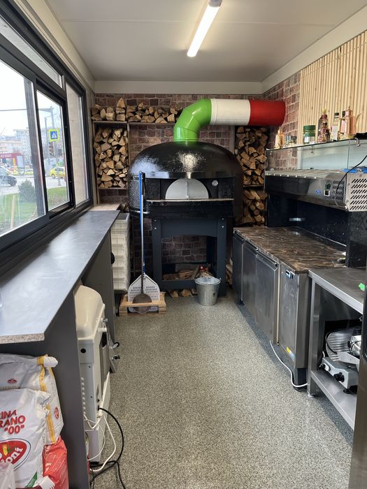 Afacere la cheie/Pizzerie Container/Food Truck/Pizza Napoletana