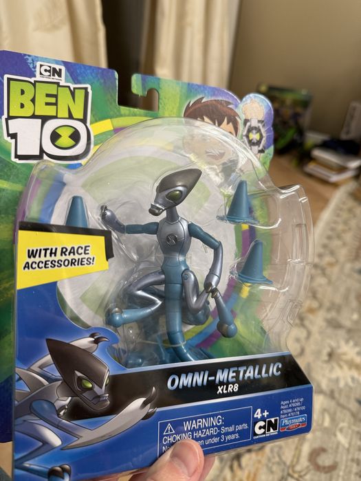 Продам новую фигурку Ben 10
