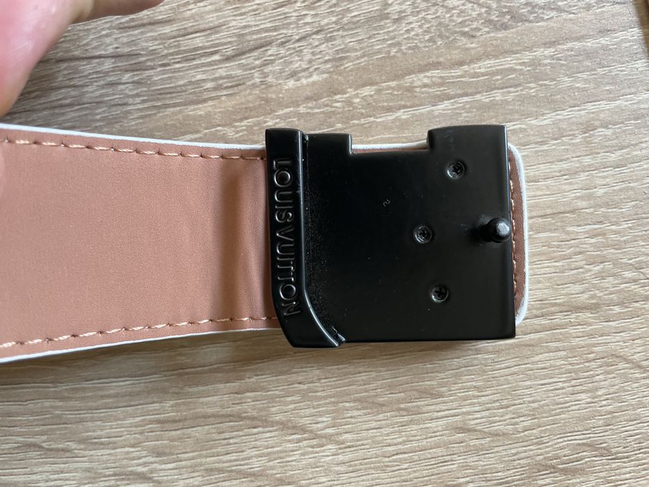 Curea Louis Vuitton (LV)