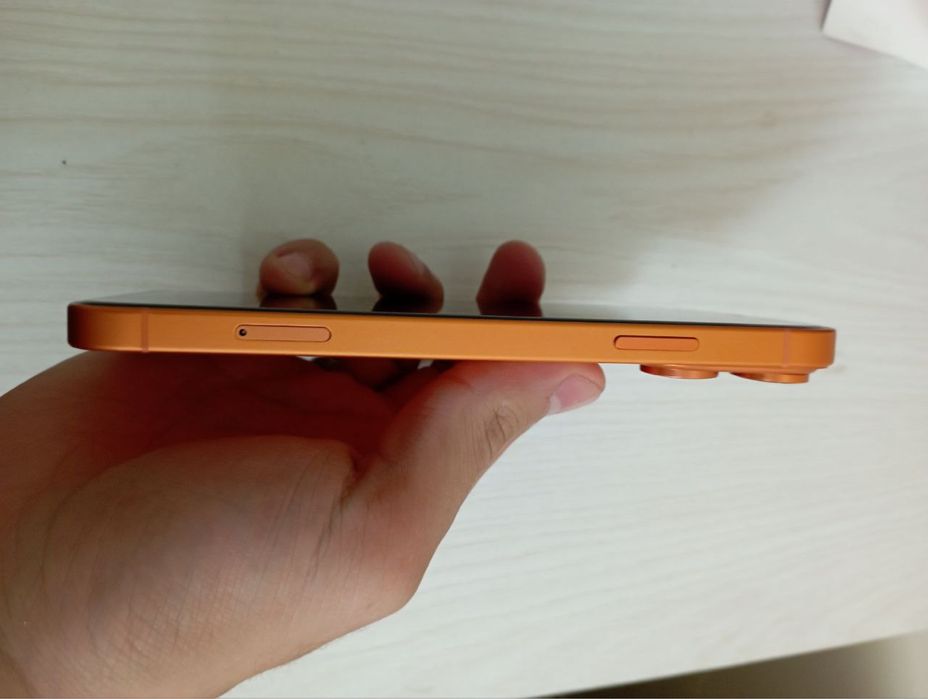 Iphone 11. 17 korpusda