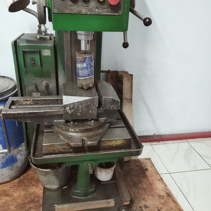 Продается токарные станки.