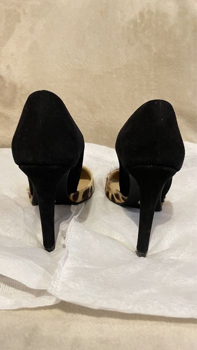 Vand pantofi din piele intoarsa