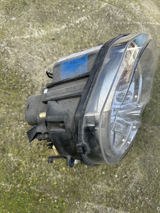 Bentley Mulsanne 2011 Десен фар за Части ОЕ