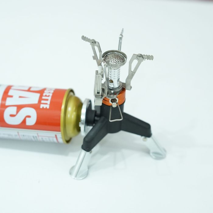 Gaz garelkasi judayam ixcham. Газовая горелка очень компактная.