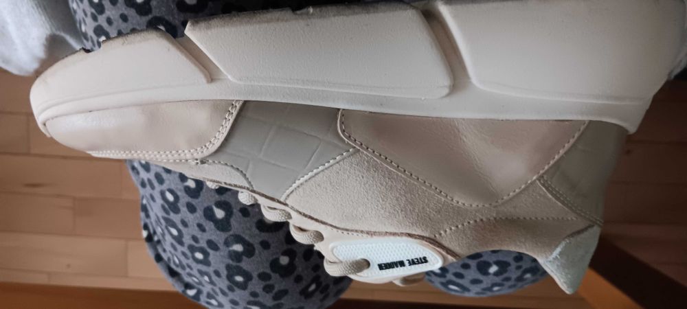 Сникърси Steve Madden