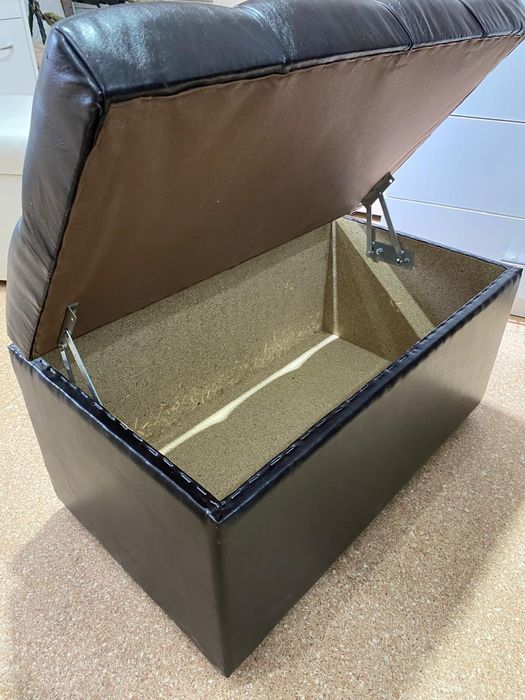 Пуфики из кожзама