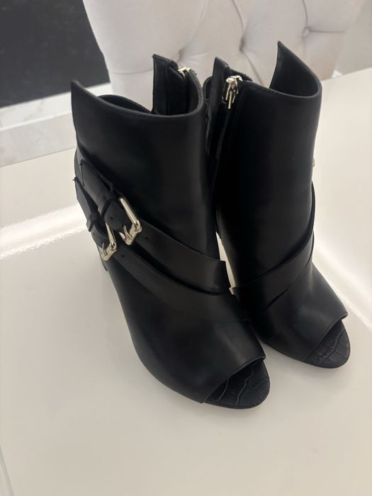 Дамски обувки GUESS-37 размер