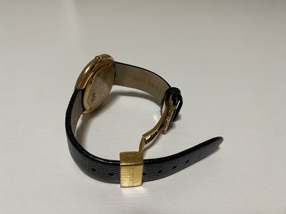 Наручные часы Версаче