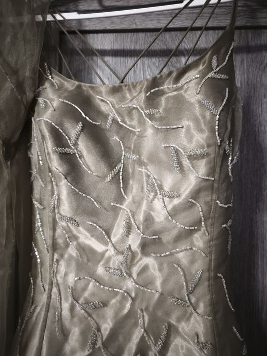 Продам выпускное платье