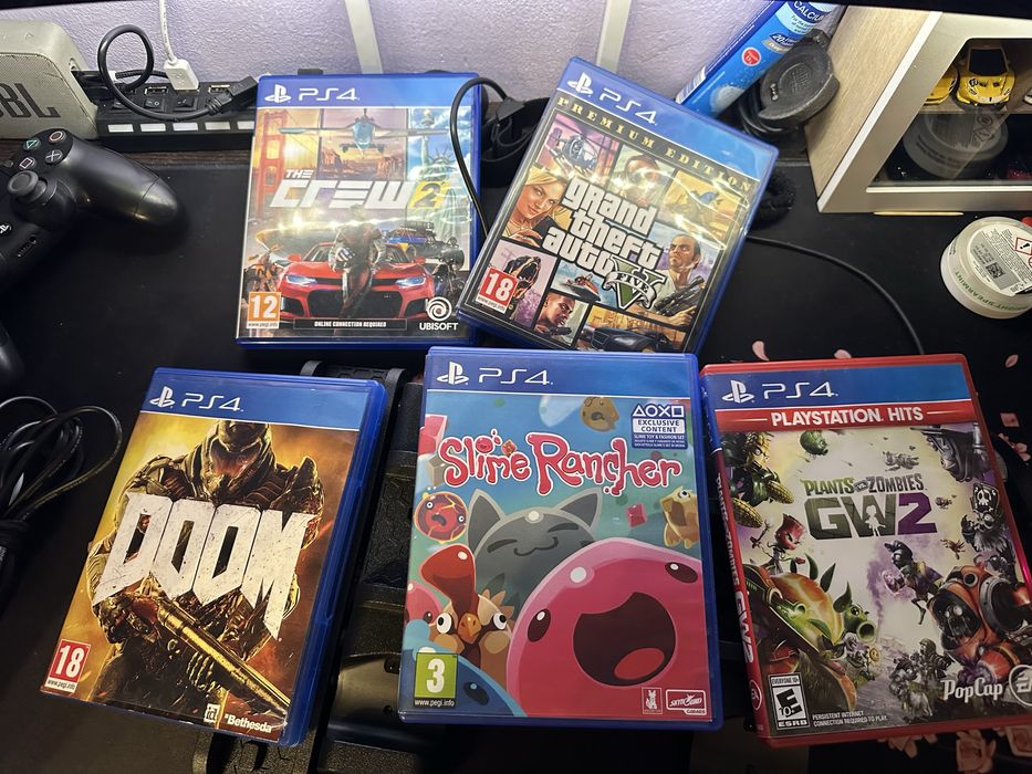 playstation 4 + jocuri + suport + plus casti playstation