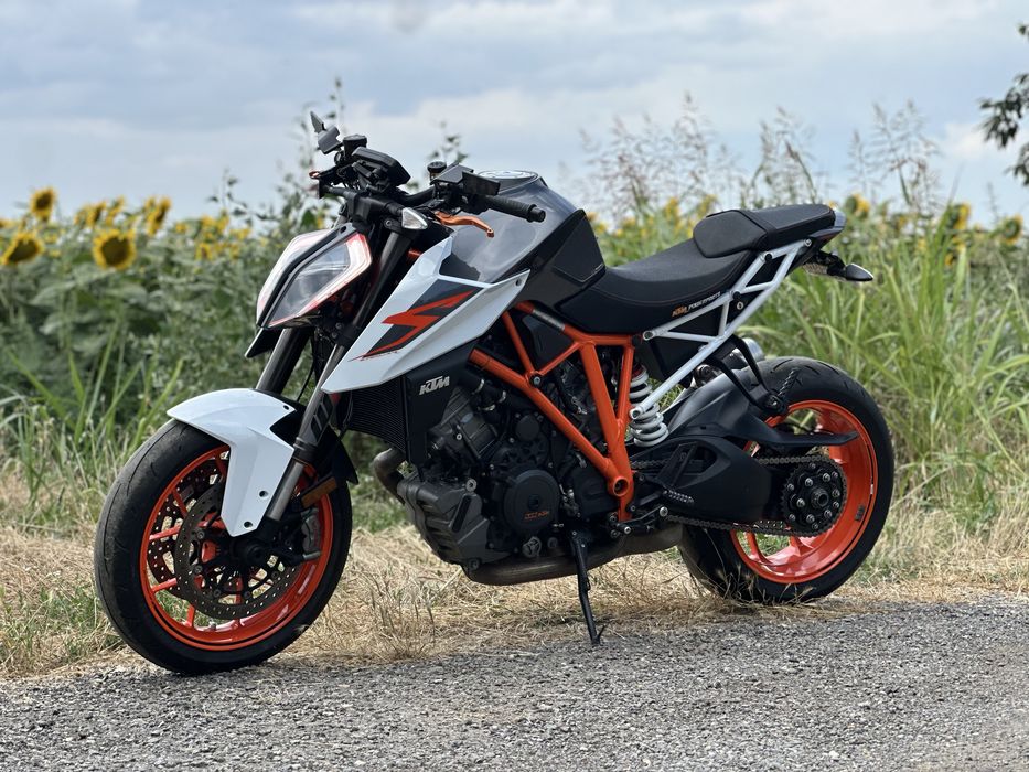 Ktm 1290 super duke r superduke