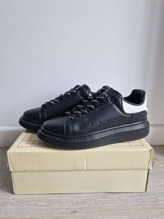 Alexander McQueen - Marimea 42 - alb/negru