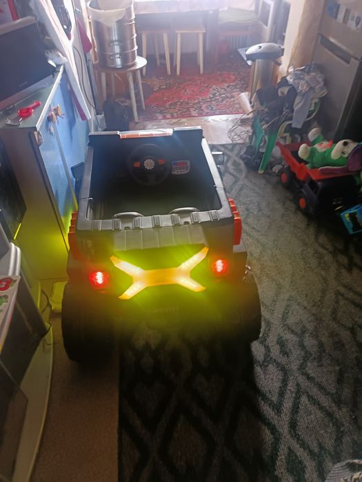 Электромашина детская