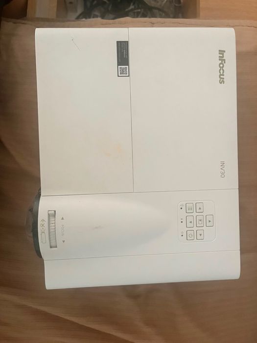 проектор InFocus INV30.