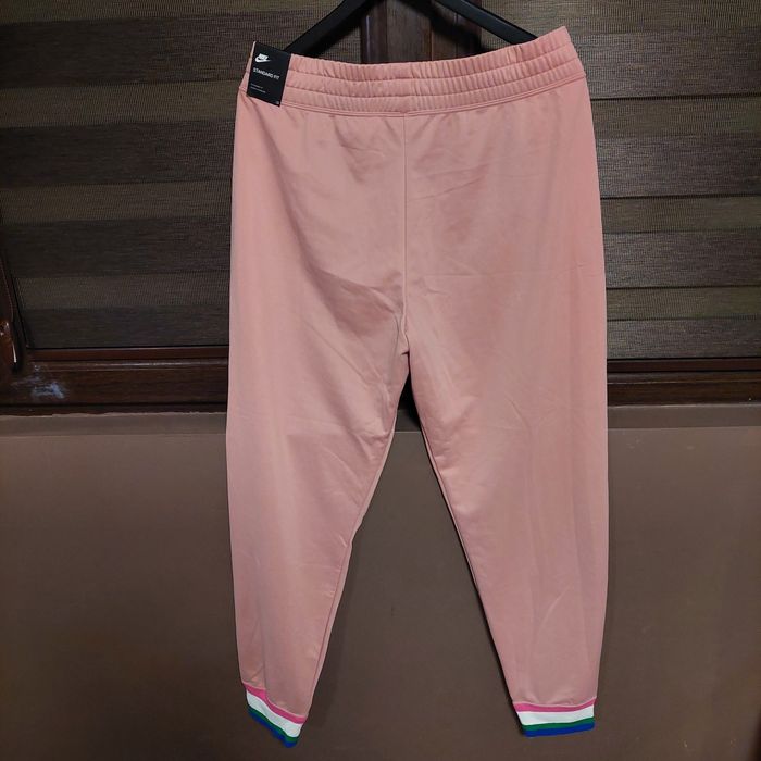 Долнище анцунг NIKE. Размер  L.