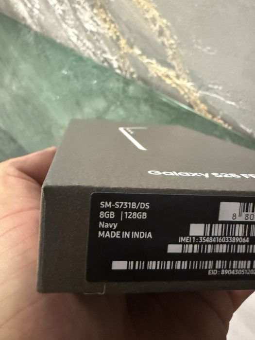 Samsung S25 FE/ 128 GB/ Nou ( Factura + Garantie)