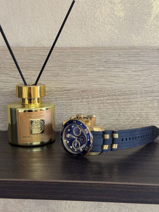 Мъжки часовник Invicta Pro Diver Chronograph (Gold & Blue)