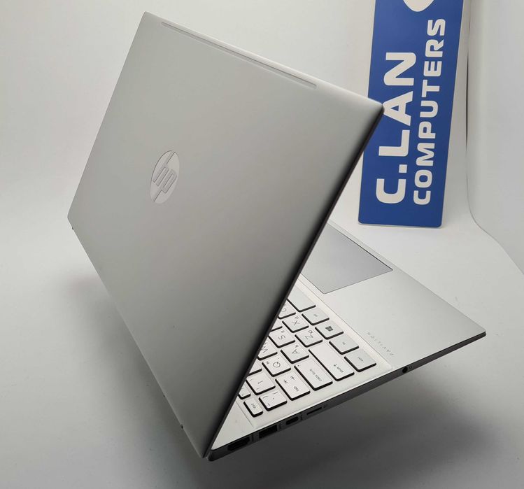 HP Pavilion 15-ЕH1054NU   Ryzen 7 5700U/16GB/512SSD/FHD/Подсветка