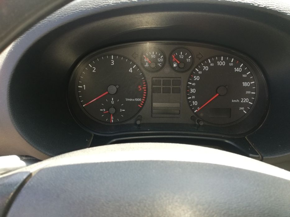 Ауди а3 на части 1.9 tdi 90 коня 4 врати