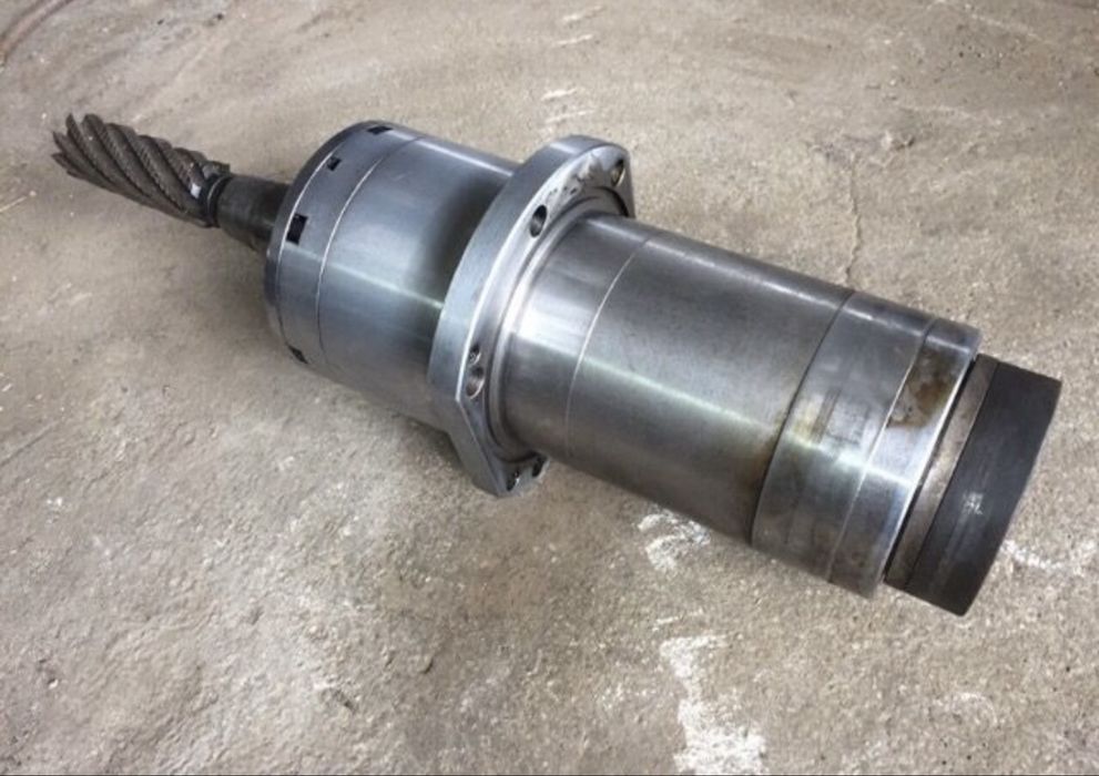 CNC ЦПУ Шпиндел от МЦ 032 MC 032 - Хоризонтален център МС 032