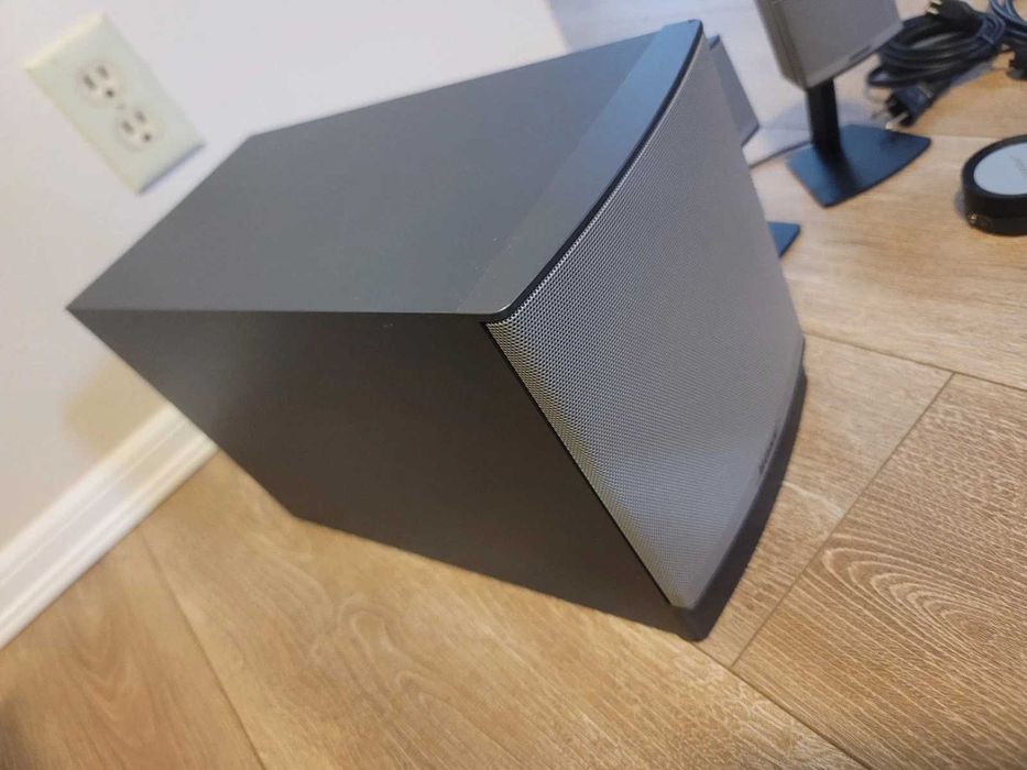 Като нова система Bose Companion 3 Series II 2.1  тонколони стерео уредба