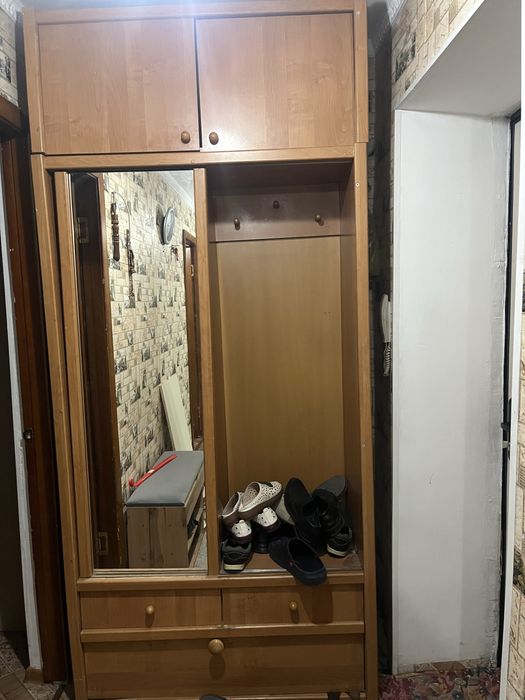 Прихожий шкаф в коридор
