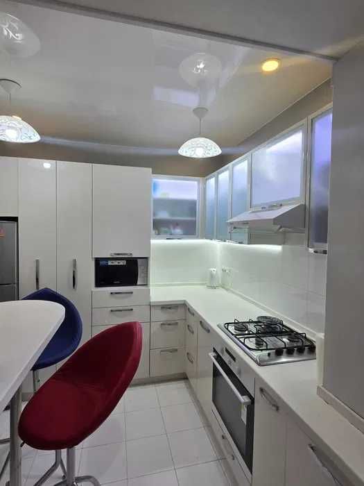 цум Аренда 2 ком Айбек метро и космонавты госпитальный СРОЧНО СДАМ