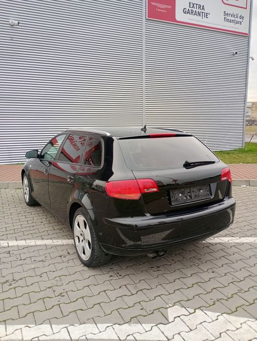 Audi A3 Automat 2.0 140 cp*Xenon*Bose*comenzi volan *pilot*