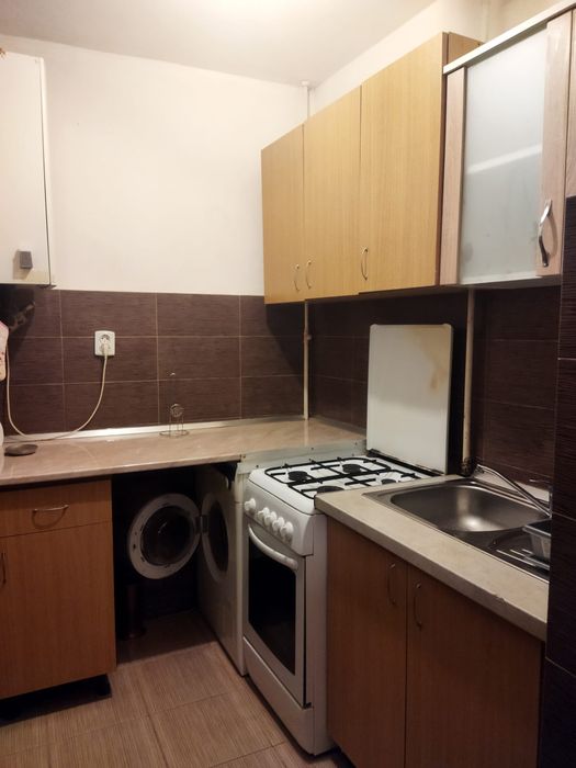 Închiriez garsoniera zona Armatei