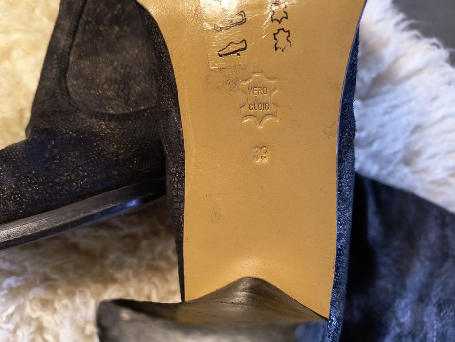 Италиански черно-златисти кожени ботуши Vero Cuoio