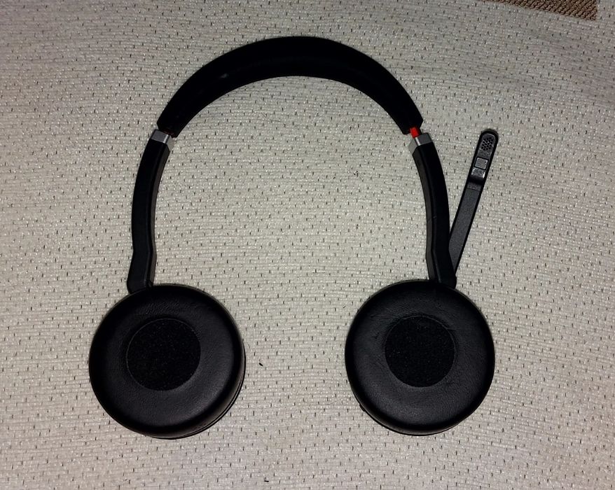 Casti bluetooth jabra evolio 75