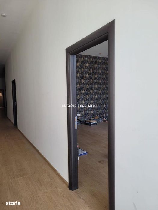Spatiu birouri 200 mp, showroom, zona Metro Voluntari