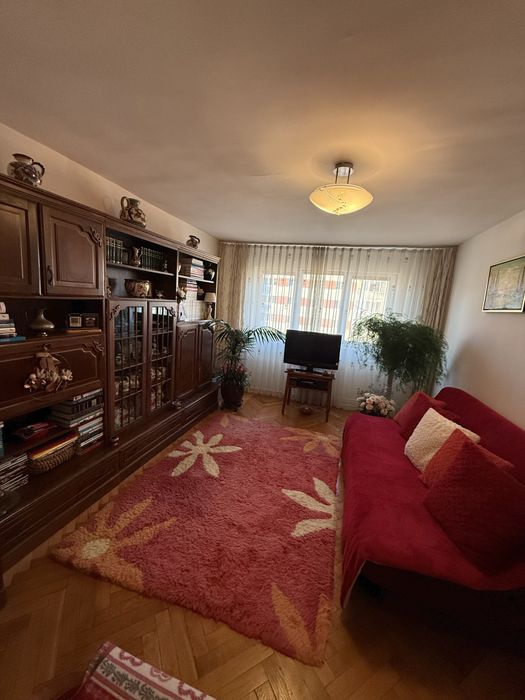 PF apartament prima inchiriere!